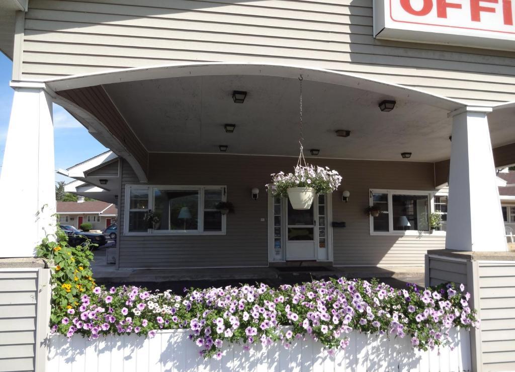 Gorham Motor Inn Eksteriør billede